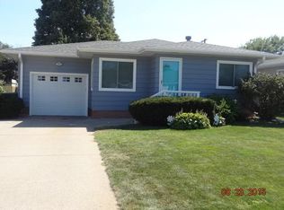 1935 W 6th St, Hastings, NE 68901