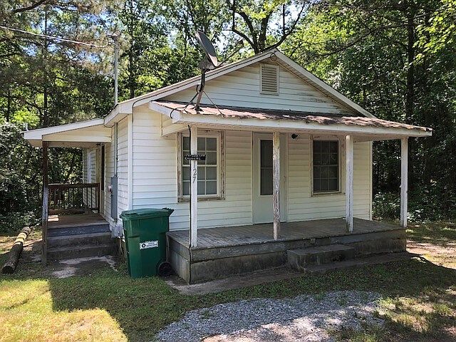 1st image of 127 Eddie Ln