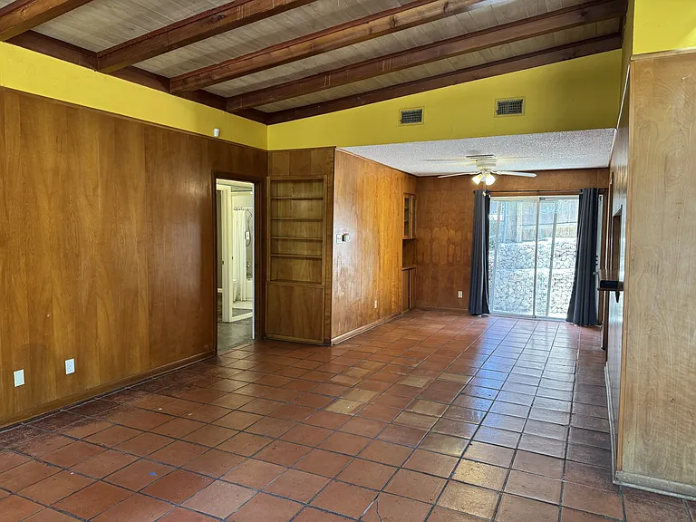 1715 Woodland Ave — Photo 5