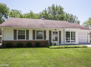423 Holly Dr, Streamwood, IL