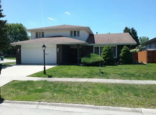 8441 W Zermatt Dr, Palos Hills, IL