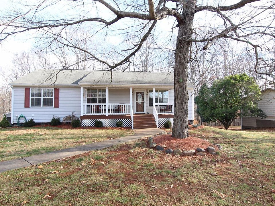 1st image of 1226 Ducks Ln