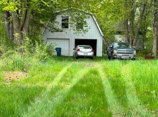 5597 N Easy St, Sanford, MI 48657