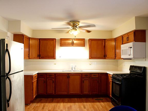 4th image of 8028 S Kingston Ave