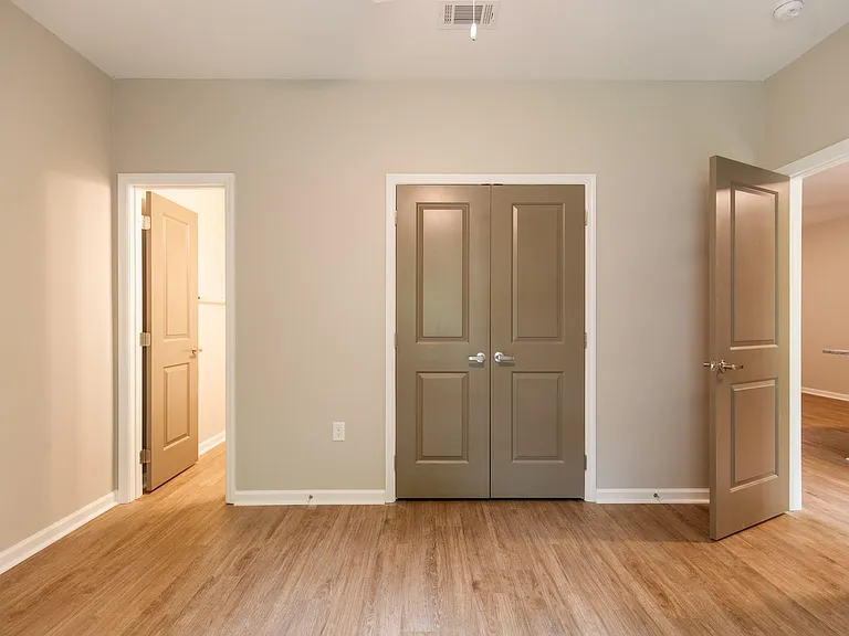 1023 W Gordon St #B3 — Photo 15