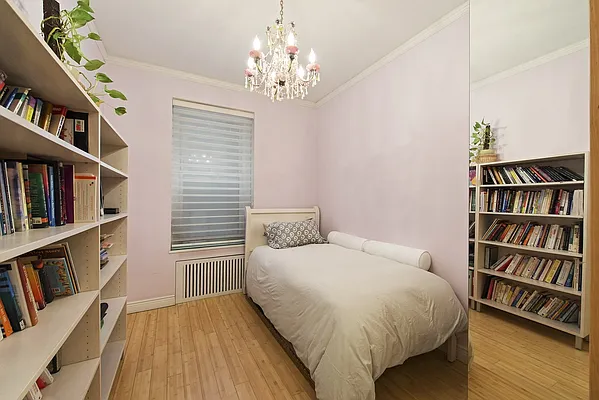 Sold by Nest Seekers International | media 20