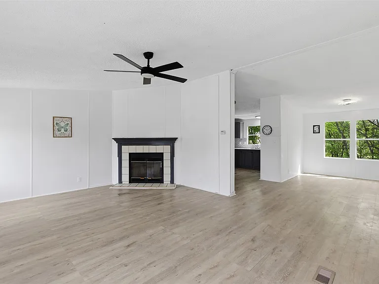 376 Rae Ln #A — Photo 24