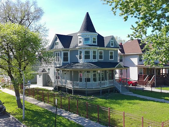 2nd image of 600 N Pine Ave