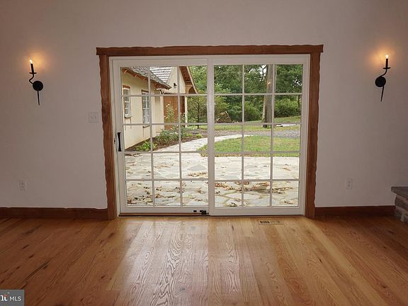 4th image of 4724 Pleasant Grove Rd