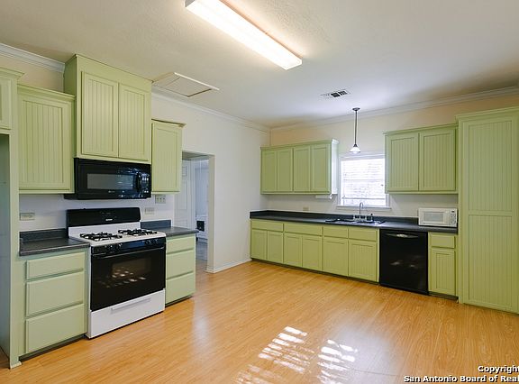 3rd image of 1407 7th St