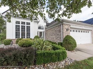 16 Hazeltine Ln, Jackson, NJ 08527