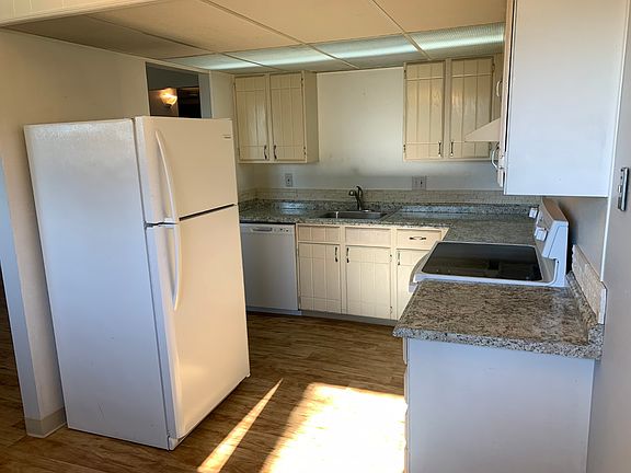 4th image of 6277 Estes St APT 2