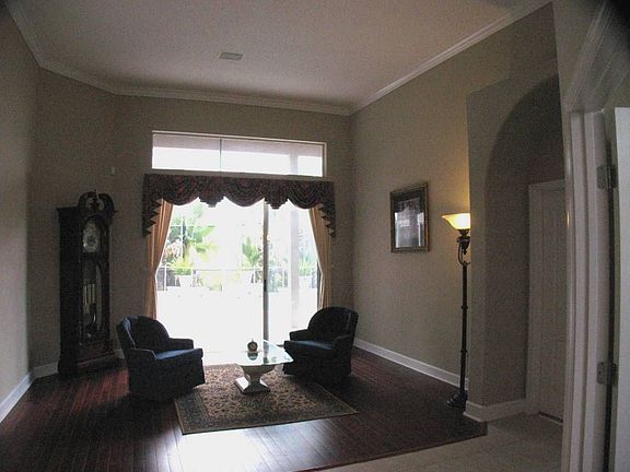 3rd image of 703 Palenci Ct