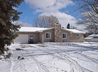 1130 N Gary St, Ludington, MI 49431