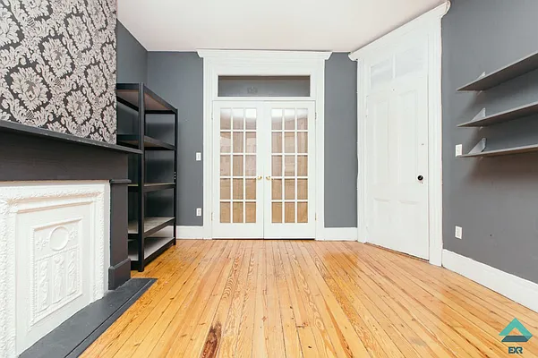 Rented by EXR | media 71