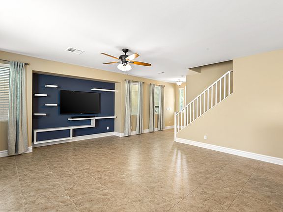 4th image of 9740 Ziegler Ave
