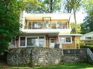 107 McGregor Ave, Mount Arlington, NJ 07856