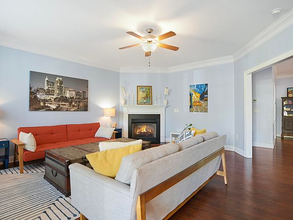 4th image of 649 Democracy St