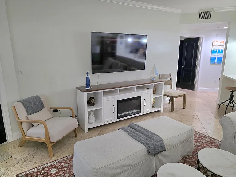 300 Uno Lago Dr #303 — Photo 12