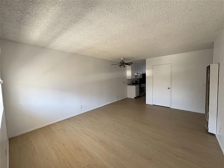 787 Cherry Ave — Photo 4