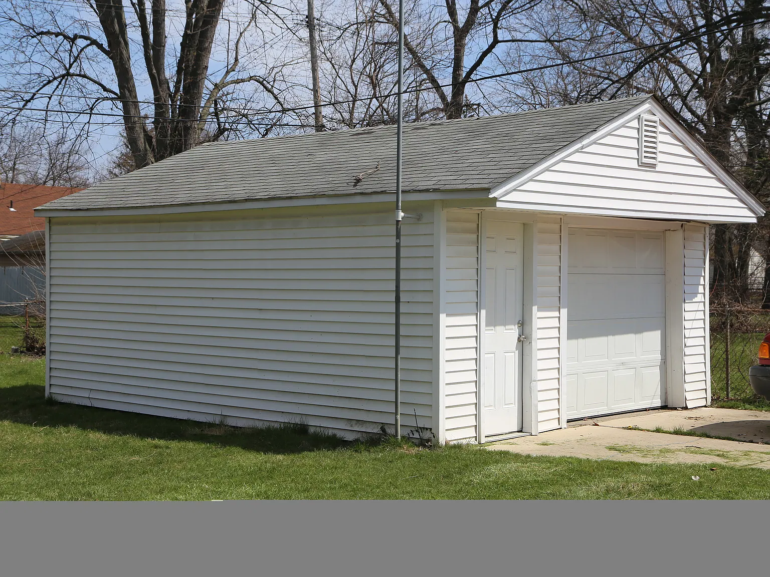 28510 Hazelwood Street — Photo 2