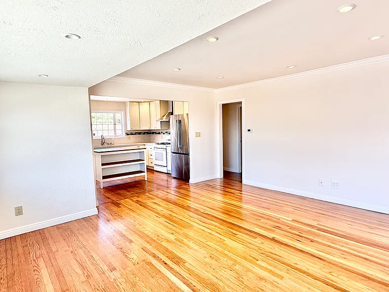 5907 Bernhard Ave — Photo 6