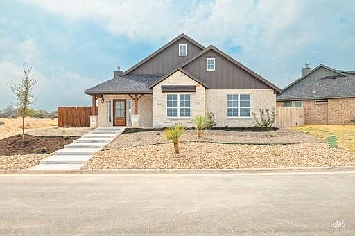 3rd image of 3645 Silver Spur Dr
