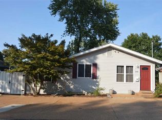 215 Bayless Ave, Saint Louis, MO