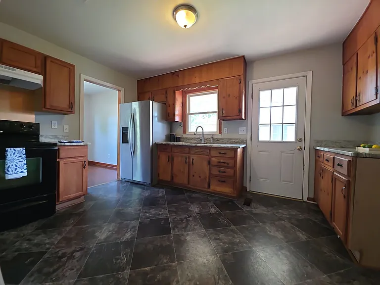 3204 Berkley St SW — Photo 5
