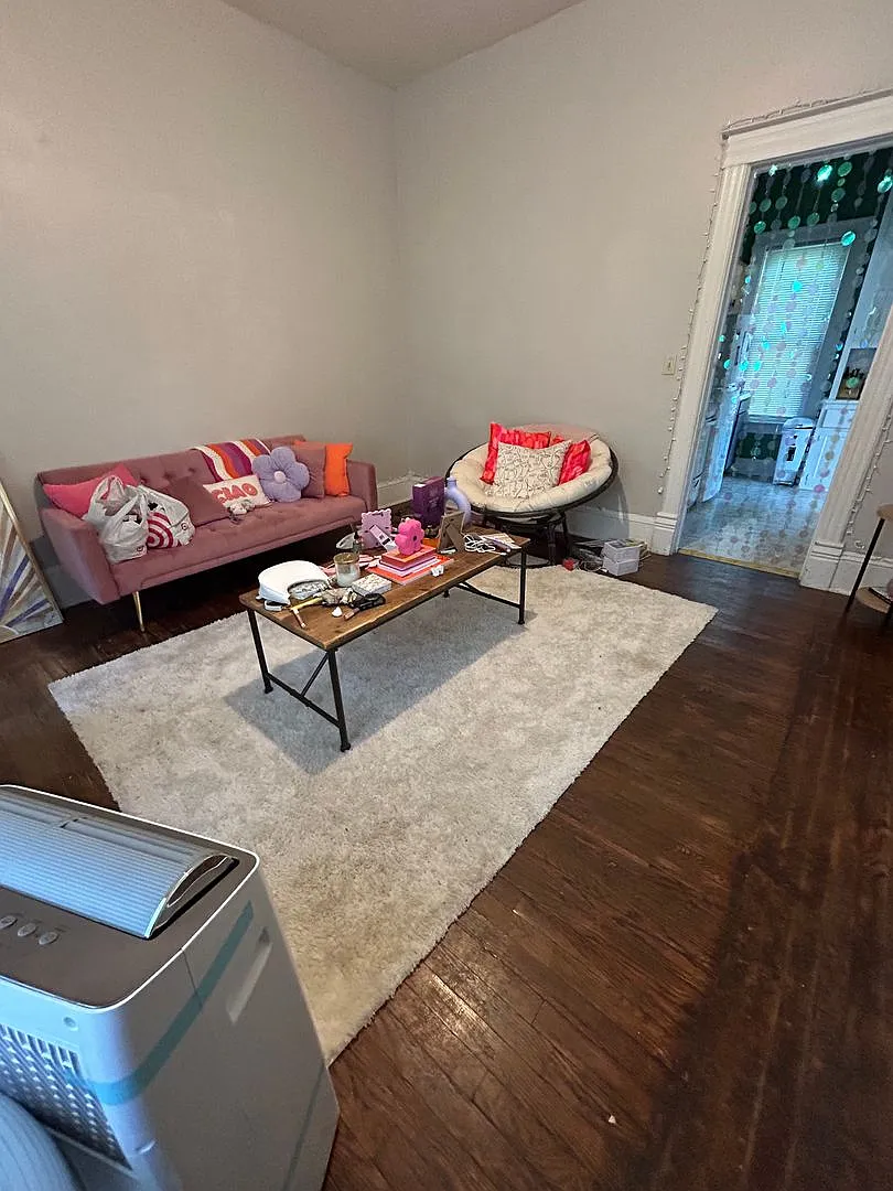 1 Bedroom Apartment Near UW-La Crosse — Photo 2