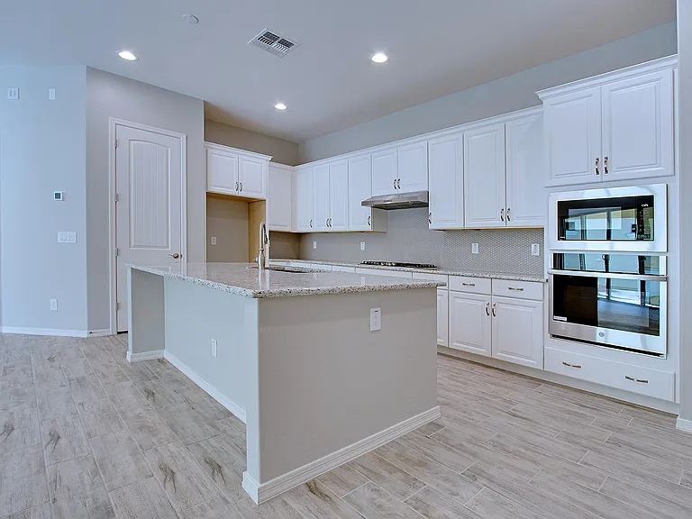 4290 E Cynthia St — Photo 41
