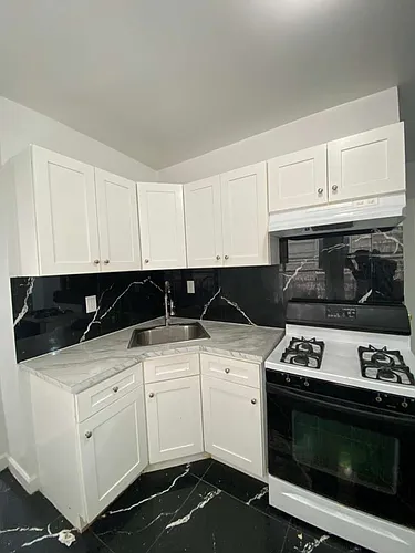26 Mulberry St Photo 1