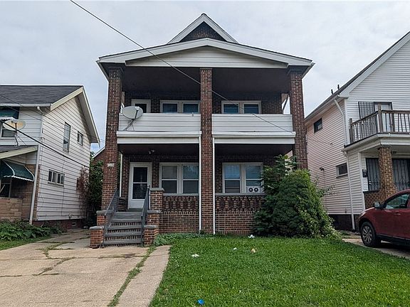 2nd image of 951 Royal Rd