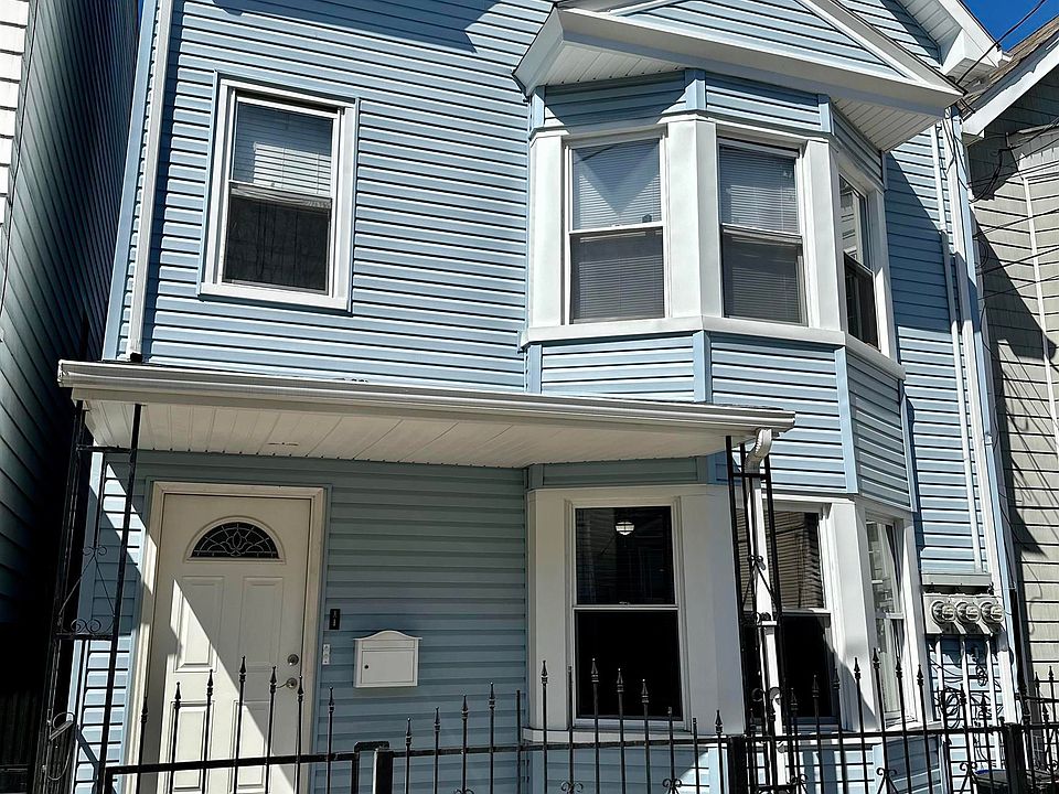 1st image of 20 Highland Ave