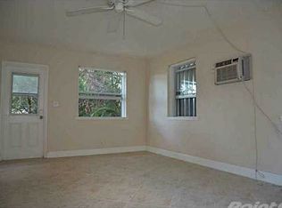 2016 Jackson St, Hollywood, FL 33020
