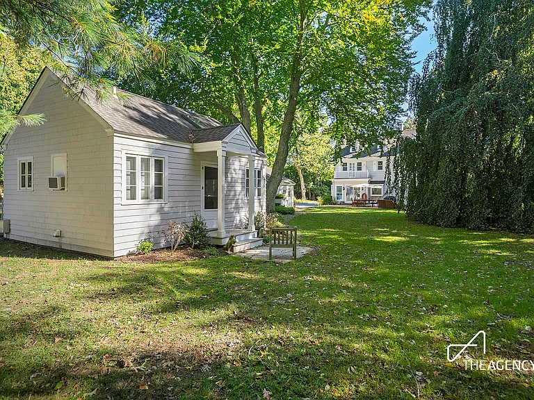 108 Montauk Hwy — Photo 26