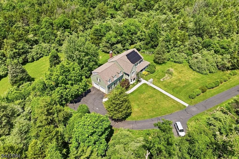 1st image of 133 Stillwater Station Rd
