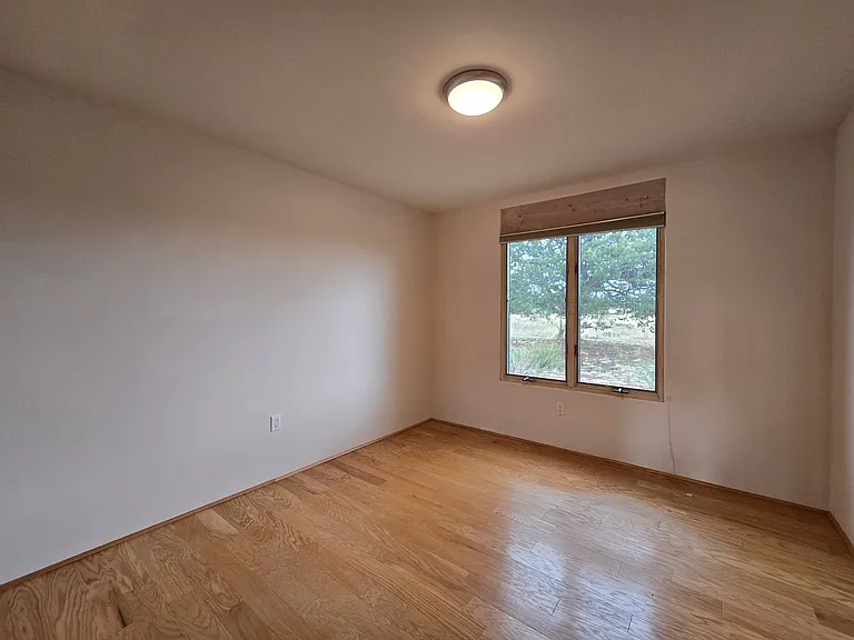 4 Inez Ct — Photo 27