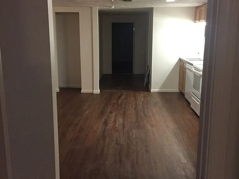 15-21 Beechurst Ave — Photo 4