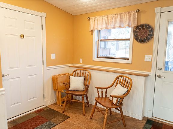 4th image of 123 Timber Ridge Dr