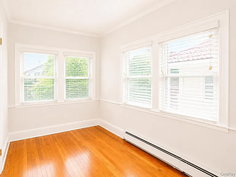 15 W Walnut St — Photo 9