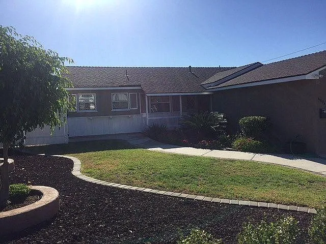 6604 Estrella Ave — Photo 1