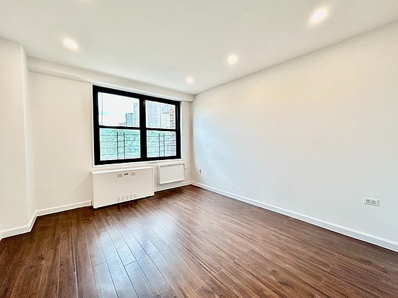 5th image of 150 W 225th St APT 2A