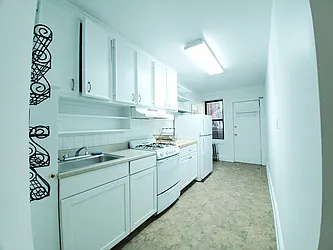 Rented by Skyline Group Real Estate