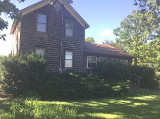 40W912 Oak St, Hampshire, IL 60140