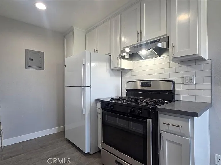 17102 Emerald Ln #E — Photo 19