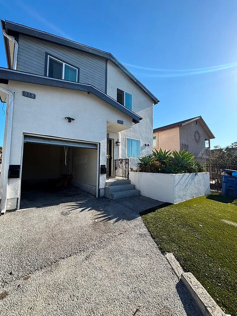 5 bed, 1835 sqft, $4,200 — Photo 1
