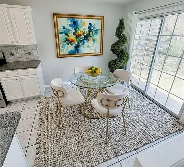 2523 Alvecot Cir SE — Photo 6