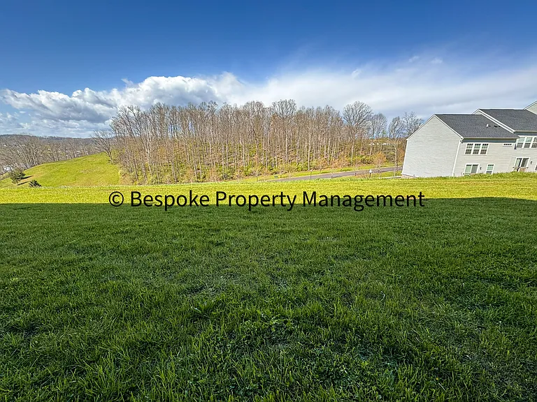 56 Dover Ct — Photo 41