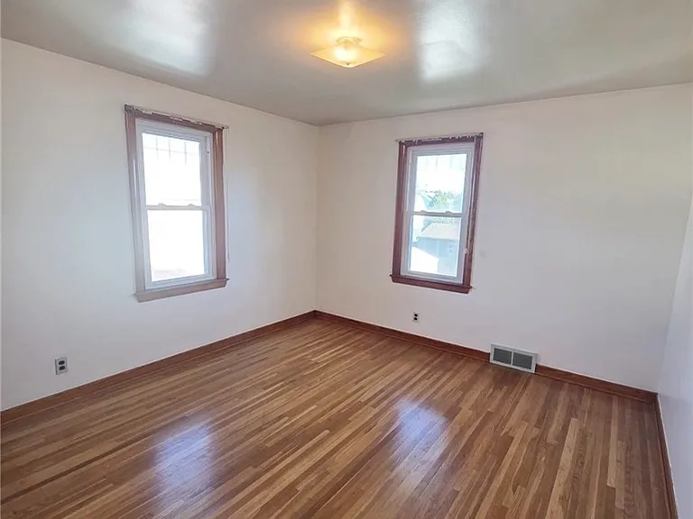 181 Willett St — Photo 13